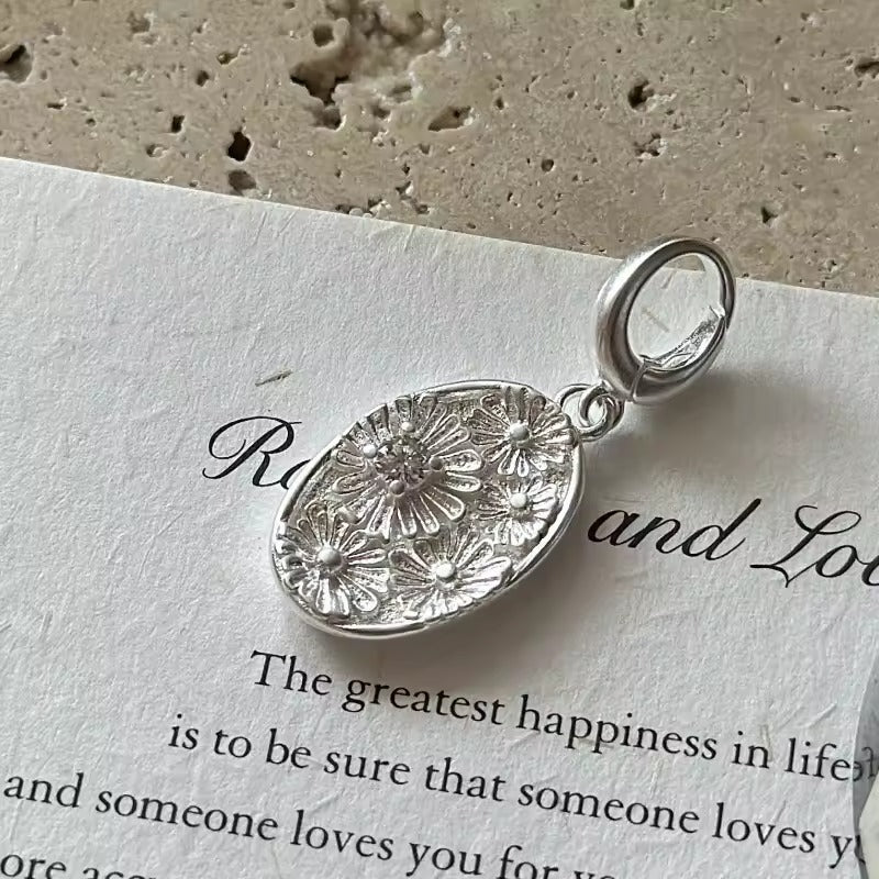 Embossed Bloom Necklace